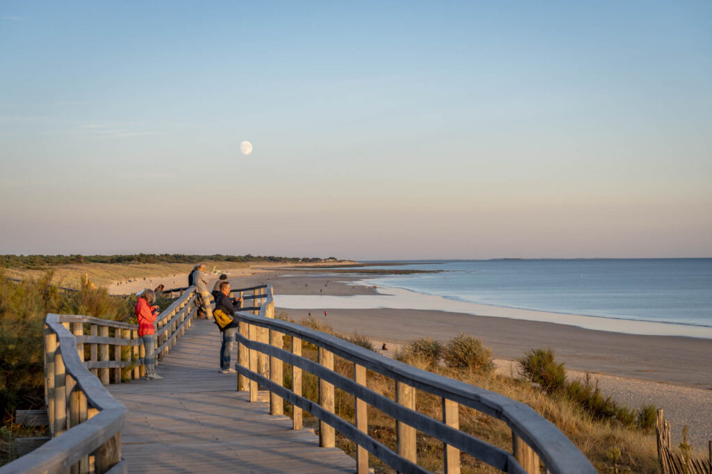 2024.09.15 ❤️ ile de ré sunset plage des gollandières 7403668
