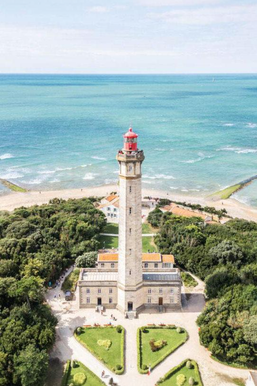 phare de la baleine ile de ré